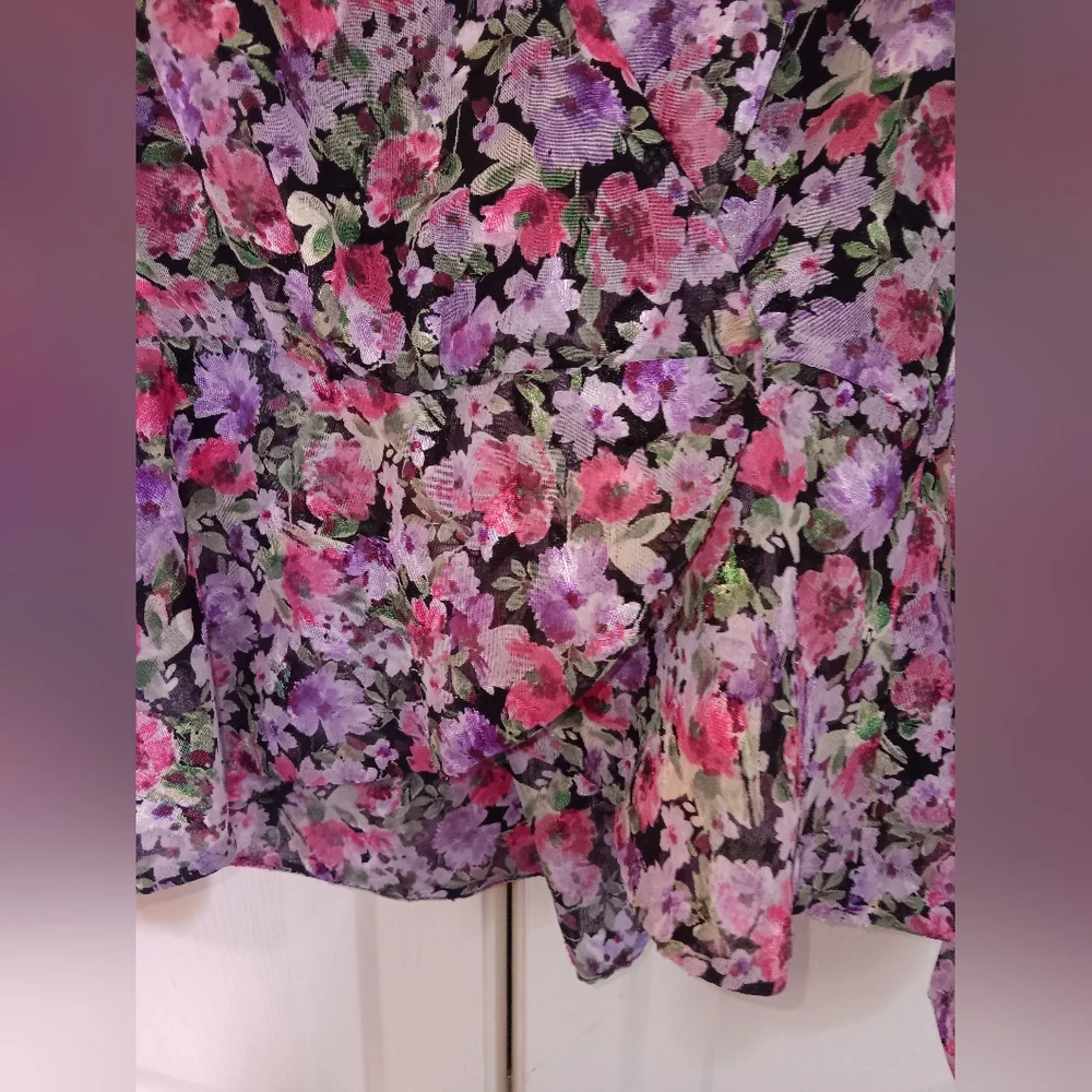 Astr the Label Black Lilac Floral Peplum Wrap Blouse.  Size XS.
